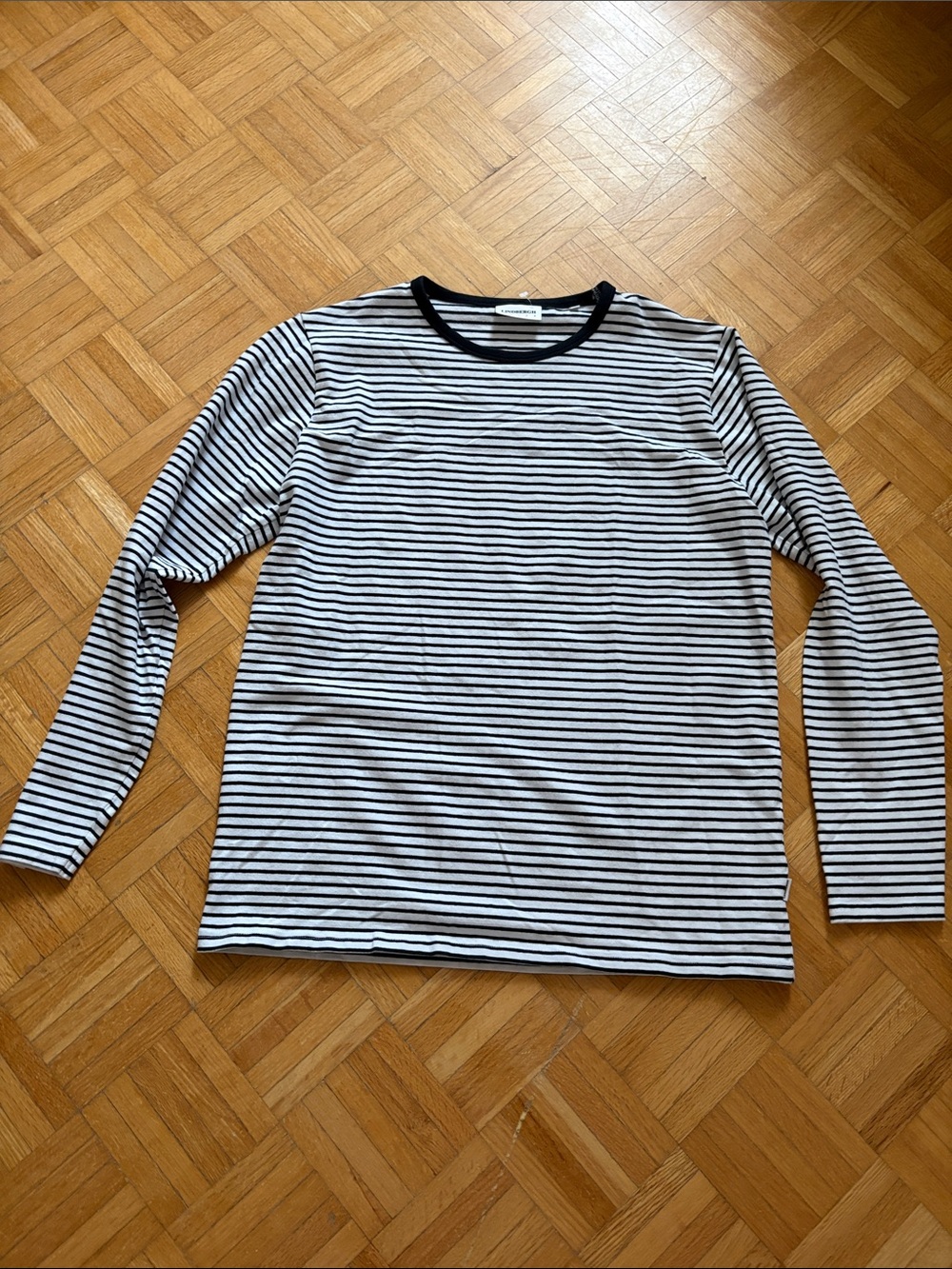 Lindbergh Striped Long-Sleeve Crewneck Shirt - navy& White